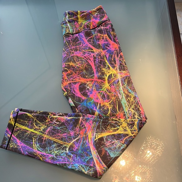 Woman’s legging size small made in Columbia - Picture 2 of 6